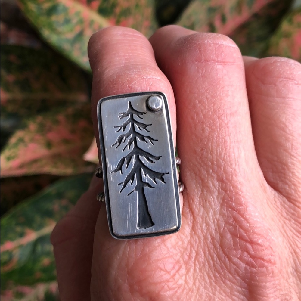 Handcrafted Sterling Silver Ring with Redwood🌲Signed by Artist